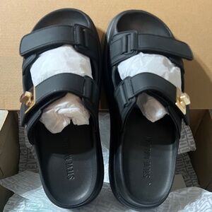 Steve Madden Chunky Black Slides